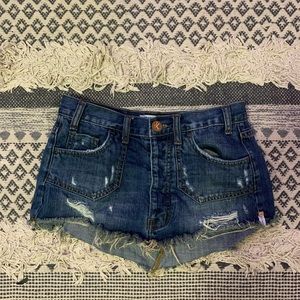 one teaspoon skirt size 23